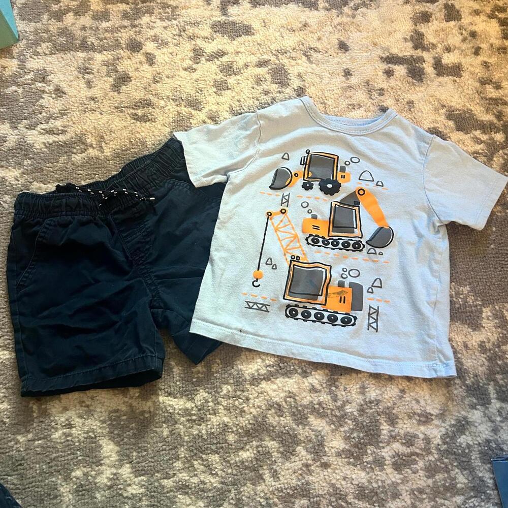 Children’s Place-Cat & Jack Toddler Boys Spring -Summer T-Shirt & Shorts 2t